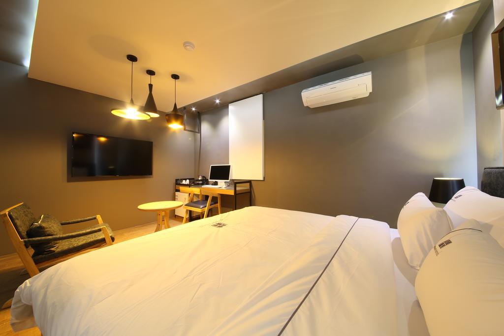 Avenue Hotel Jeonju Extérieur photo