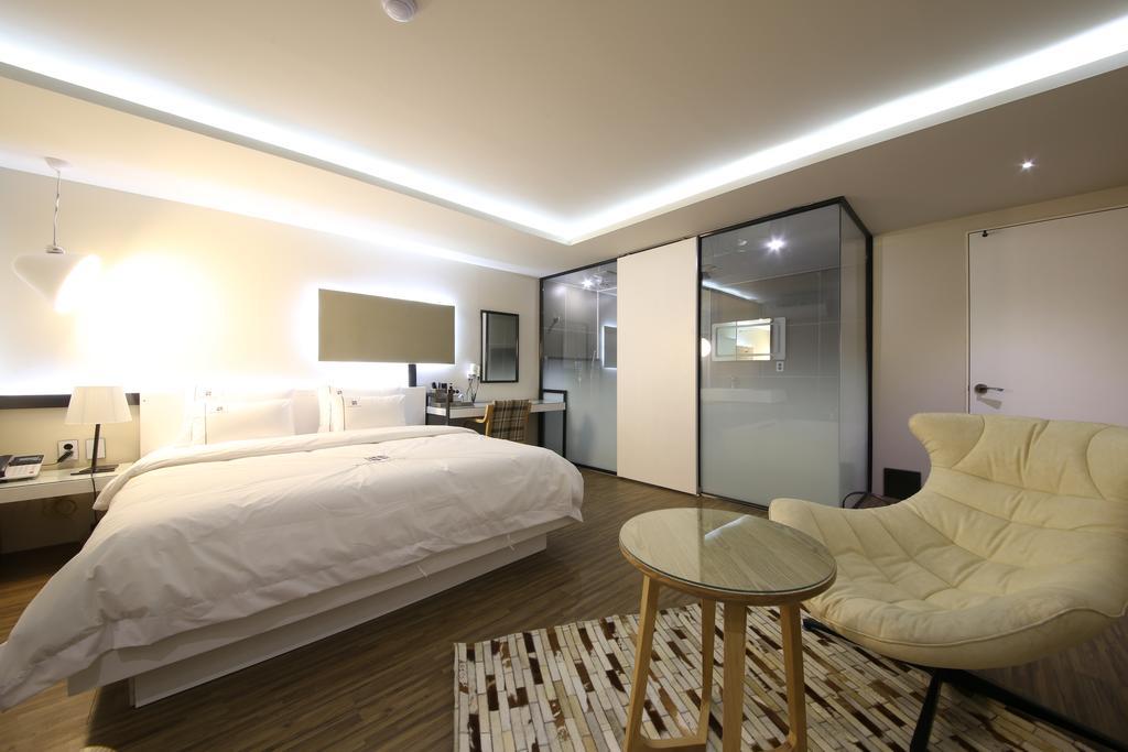 Avenue Hotel Jeonju Extérieur photo