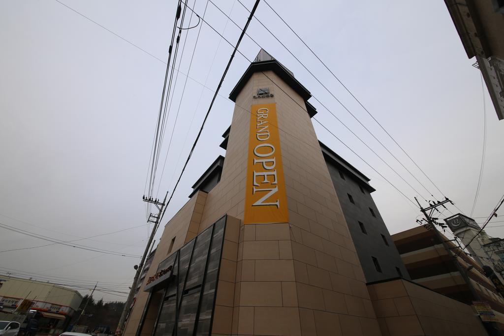 Avenue Hotel Jeonju Extérieur photo